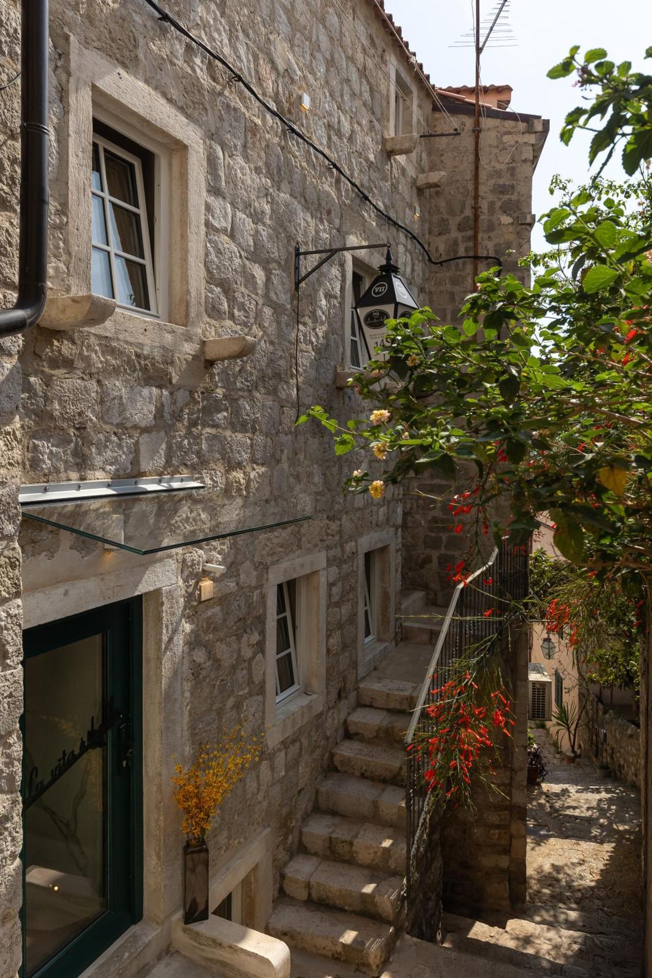 La E Bella Vii Apartman